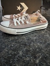CONVERSE Women's Chuck Taylor