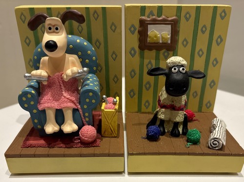 Wallace gromit boots - gromit,