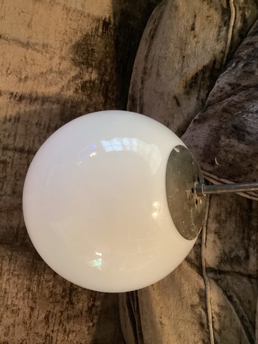 Large 1950s vintage white - large, 12"