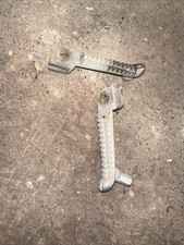 Genuine Honda CBR125 REAR BACK Footpegs FOOT REST PEG Footrest 2011-2019 Pair