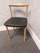 PLEASE READ!!  Set Of Four Wood Look Aluminium Framed Wishbone Style Chairs
