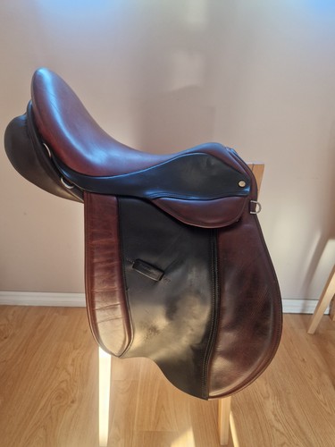 5 medium wide - 17.5", medium/wide