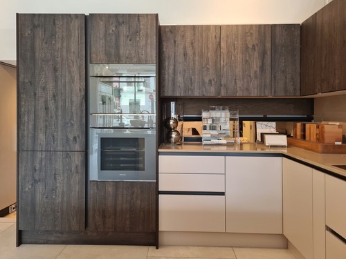 London display bespoke - ex,