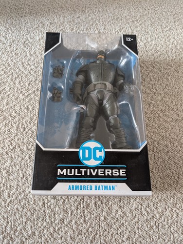 Multiverse action figure - dc,