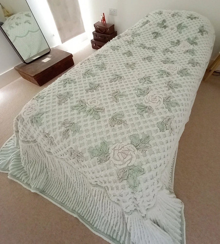 Vintage chenille single - vintage,