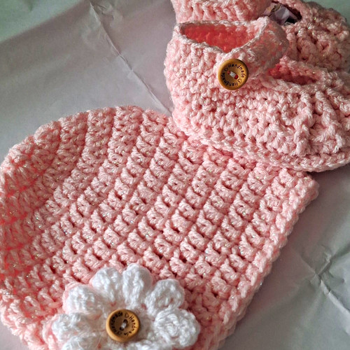 Handmade crochet hat and mary - crochet,