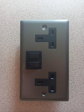 Volex 2 Gang 13A Switched Twin