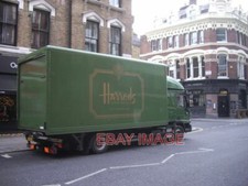 PHOTO  HARRODS DELIVERY VAN IN