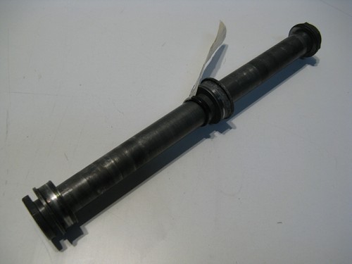 Rear thru axle - rear,