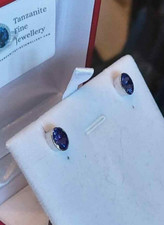 AAA+ Tanzanite Gemstone