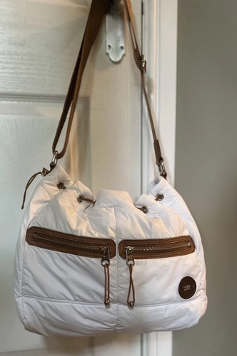 Ugg puffer white tote - ugg,