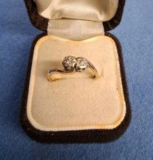 9ct Yellow Gold Twin Diamond