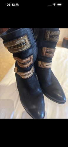 Russell and bromley black - russell,