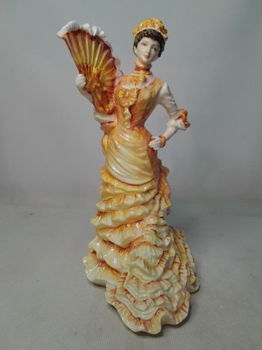 Royal doulton bal figurine - royal, le