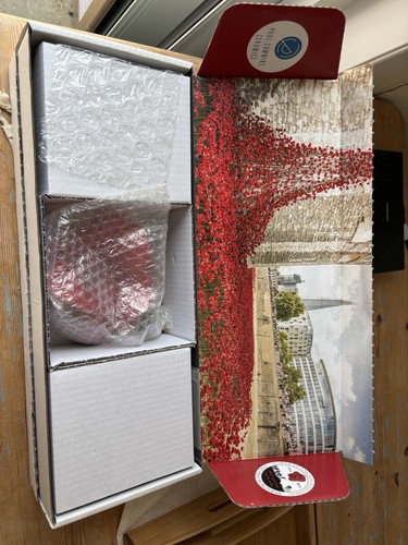 New london tower poppy box - tower, in