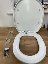 Croydex D-Shape Modern Toilet Seat 'Eyre' White, Flexi-Fix, Anti-Slip