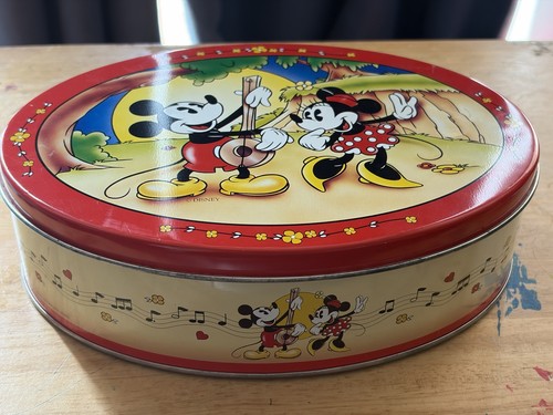 Vintage mickey minnie mouse - minnie,