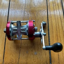 ABU 7000i C3CT MAG Red Reel 