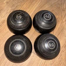 Set of Four Taylor Rolph Ltd. Tyrolite Lawn Bowls Size: 5, Bias 3