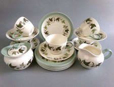 Wedgwood Hereford Tea Set Service. Cups Plates. Etruria & Barlaston. Green. VTG