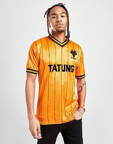 Wolves medium home retro - home,