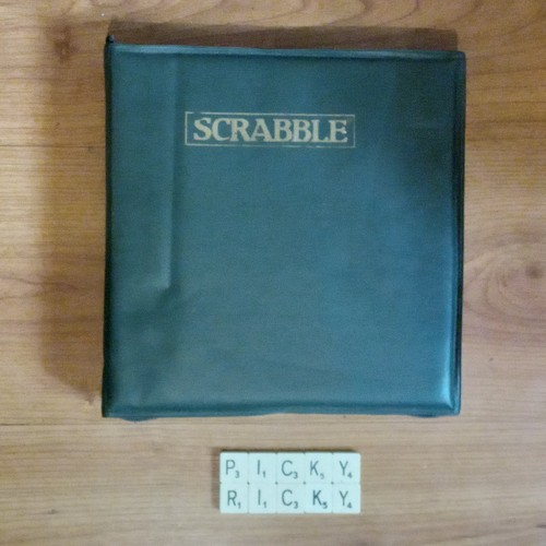 Vintage travel scrabble - scrabble, deluxe
