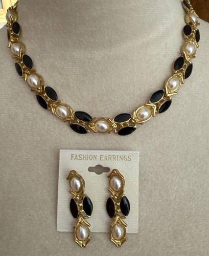 Vintage statement gold tone - statement,