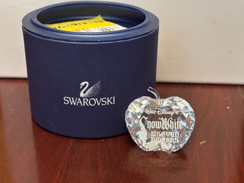 Swarovski snow white disbey - "snow,