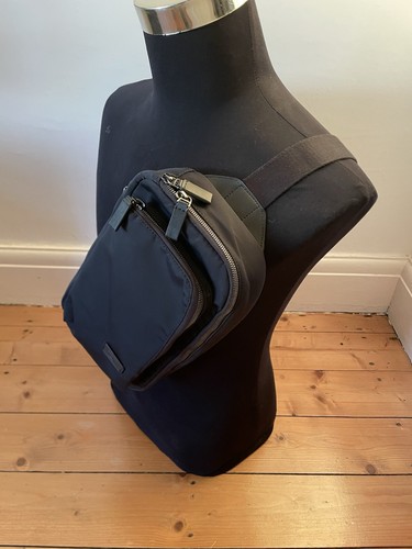 Tumi sling bag - tumi,