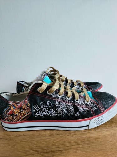 Red marc ecko size 5 - by,