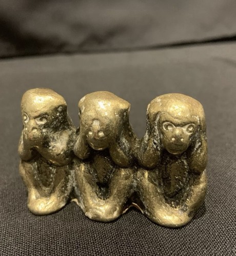 Brass monkeys hear see - monkeys,