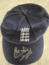 *SIGNED* IAN BOTHAM (ENGLAND)