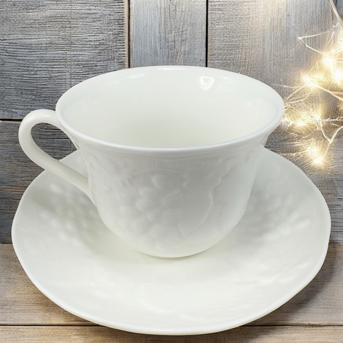 Wedgewood white bone china - white,