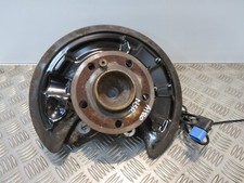 MERCEDES A-CLASS A180 W176 2016-18 NEARSIDE REAR WHEEL HUB (1.5l CDI)      Q1317