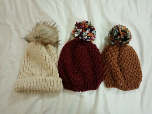 Girl bobble hats 3 2 - x, (2