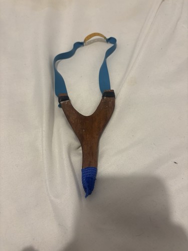 Handmade wooden sligshot - wooden,