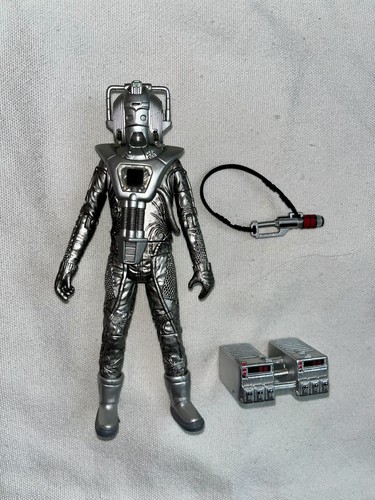 Doctor who earthshock cyberman - who,