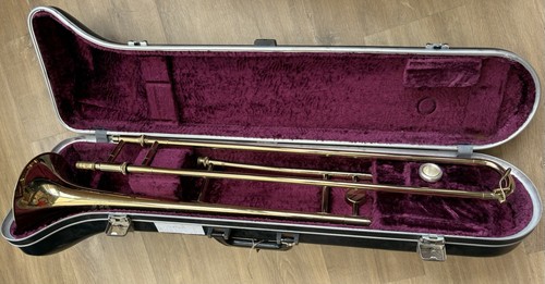 Corton trombone with - trombone, case
