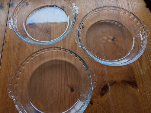 Pyrex 22cm glass pie plates - pyrex,