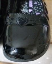 Girls School Shoes Size 11 Overall Excellent Condition 1 Scruff Mark Toe See Pic