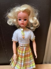 Vintage Lovely Lively Sindy Doll 1975
