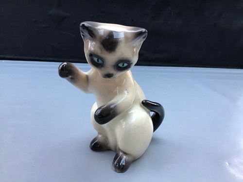 Goebel small siamese cat - small,