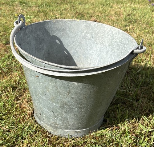 Vintage galvanised bucket - galvanised,