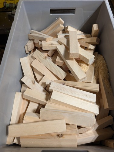Wooden wedges staircase tread - wedges,