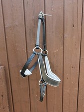 Curved Flash Noseband for