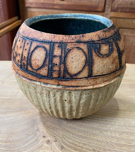 Bernard rooke brutalist vase - rooke,