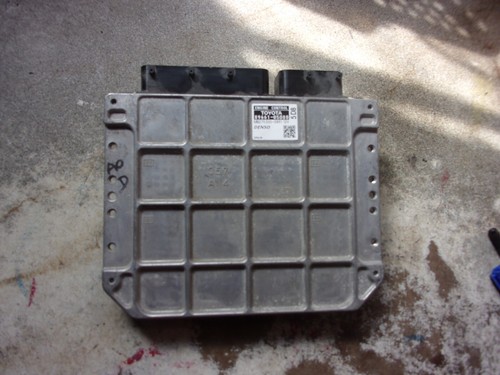 Toyota avensis ecu - 1.8,