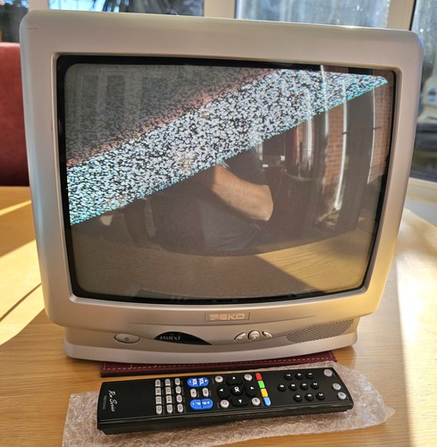 Vintage colour tv - vintage, 14"