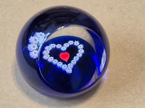Vtg caithness miniature heart - caithness,
