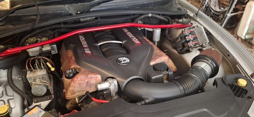 Monaro ls2 engine cover - engine,